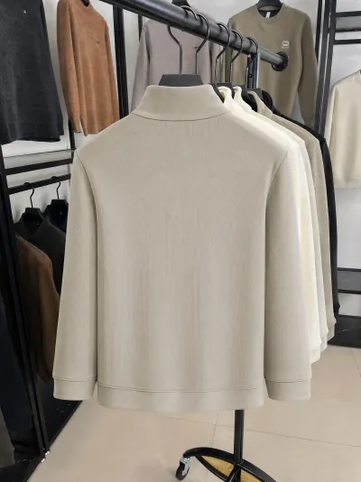 服装挂拍背面图预览图