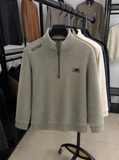 服装挂拍图胸口肩部细节预览图