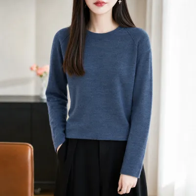模特羊绒服装图1预览图