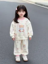 清新服装创意详情图示例图 1