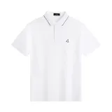 服装室内竹子风格展示挂拍图示例图 1