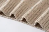 羊绒服装细节图1（下摆）示例图 2
