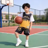 服装创意主图示例图 1